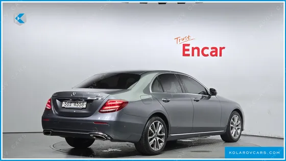 MERCEDES E-CLASS E300 4MATIC AVNATGARDE