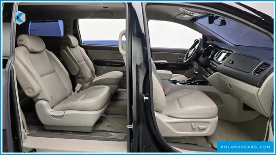 KIA CARNIVAL 9-SEATER PRSTIGE