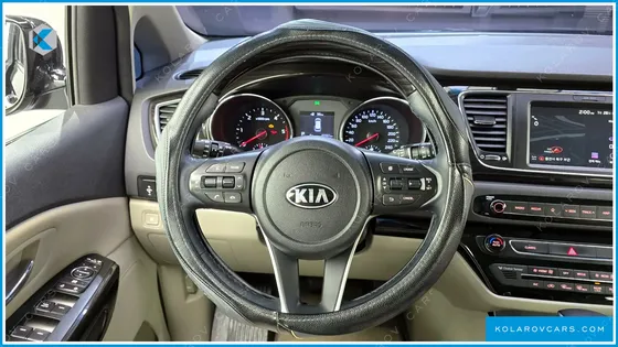 KIA CARNIVAL 9-SEATER PRSTIGE