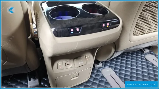 KIA CARNIVAL 9-SEATER HI-LIMOUSINE
