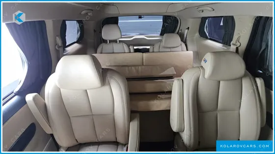 KIA CARNIVAL 9-SEATER HI-LIMOUSINE