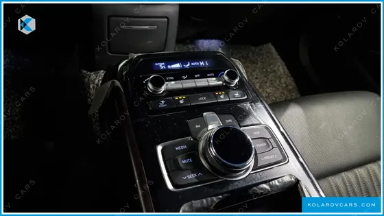 GENESIS EQ900 3.8 GDI AWD