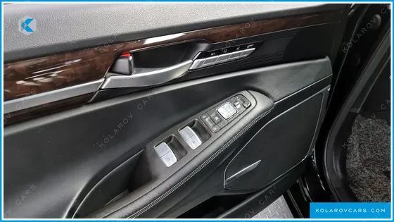 GENESIS EQ900 3.8 GDI AWD