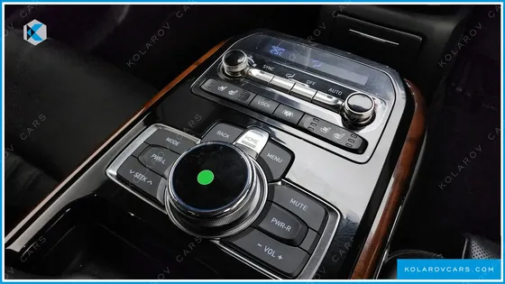 GENESIS EQ900 5.0 GDI AWD