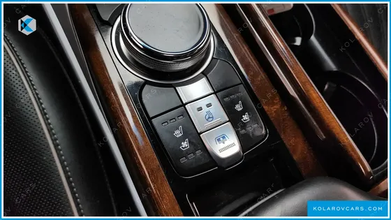 GENESIS EQ900 5.0 GDI AWD