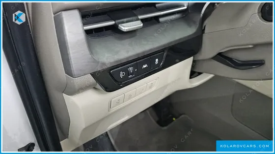 KIA CARNIVAL 7-SEATER SIGNATURE