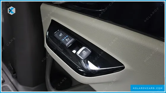 KIA CARNIVAL 7-SEATER SIGNATURE