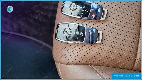 MERCEDES E-CLASS E220D 4MATIC EXCLUSIVE