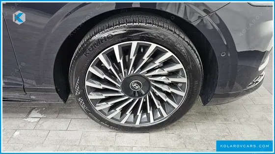HYUNDAI GRANDEUR 2,5 GASOLINE 2WD