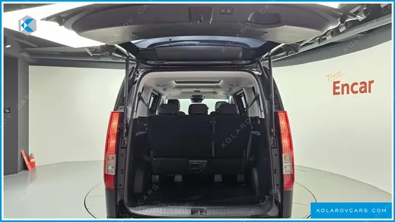 HYUNDAI STARIA 4WD TOURER 9-SEATER