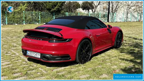 PORSCHE 911 CARRERA 4 CABRIOLET