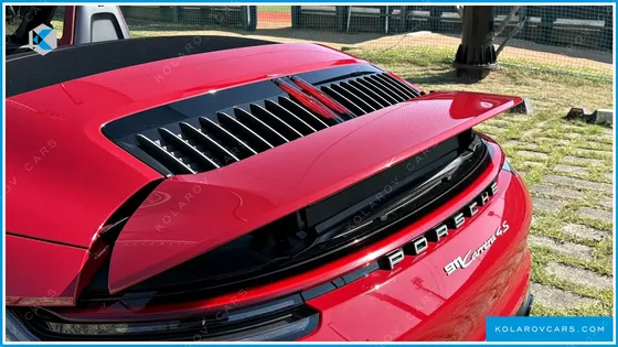 PORSCHE 911 CARRERA 4 CABRIOLET
