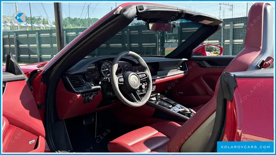 PORSCHE 911 CARRERA 4 CABRIOLET