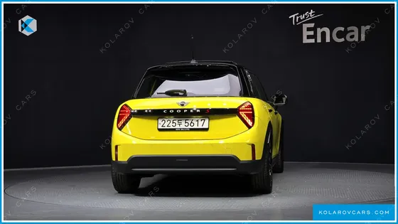 MINI COOPER 5 DOOR FAVOURED