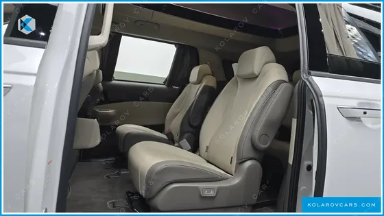 KIA CARNIVAL GASOLINE 9-SEATER HI LIMOUSINE