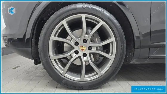 PORSCHE CAYENNE 3.0 PLATINUM EDITION