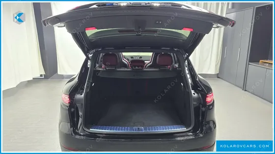 PORSCHE CAYENNE 3.0 PLATINUM EDITION