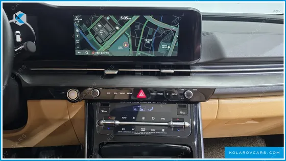 KIA CARNIVAL 9-SEATER SIGNATURE