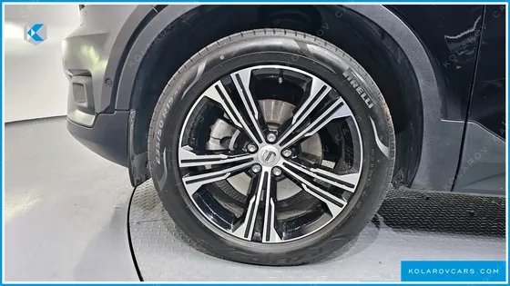 VOLVO XC40 B4 INSCRIPTION