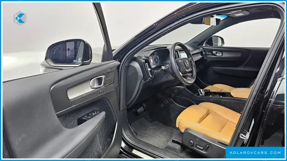 VOLVO XC40 B4 INSCRIPTION