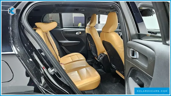 VOLVO XC40 B4 INSCRIPTION