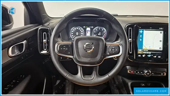 VOLVO XC40 B4 INSCRIPTION