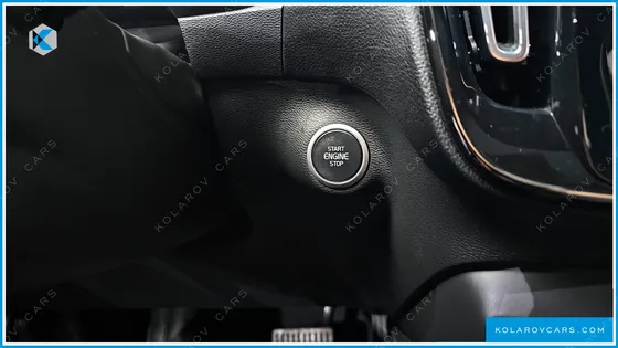 VOLVO XC40 B4 INSCRIPTION