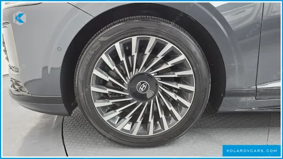 HYUNDAI GRANDEUR 3,5 GASOLINE 4WD