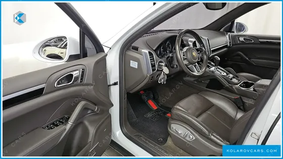 PORSCHE CAYENNE 3.0 DIESEL PLATIUM EDITION