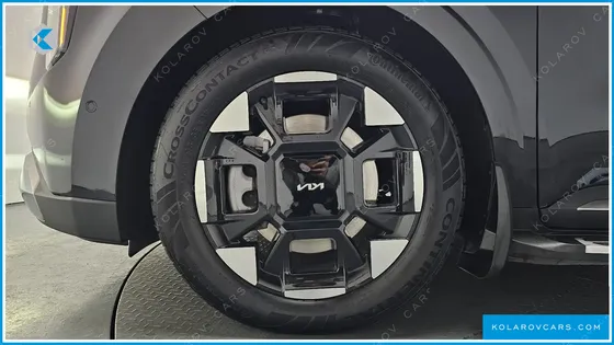 KIA CARNIVAL GASOLINE 9-SEATER SIGNATURE