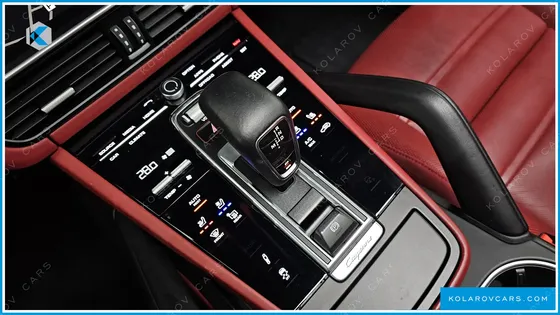 PORSCHE CAYENNE 3.0 PLATINUM EDITION