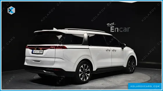 KIA CARNIVAL 9-SEATER NOBLESSE