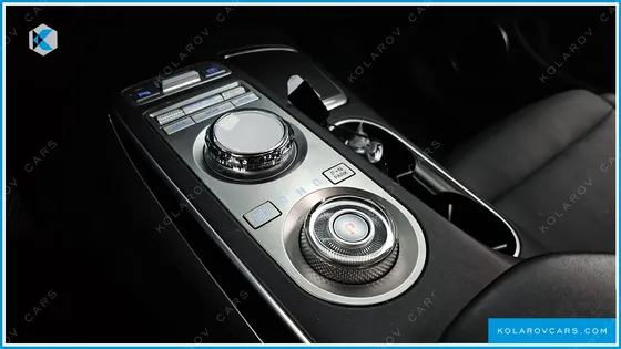 GENESIS GV70 2.5T GASOLINE 2WD