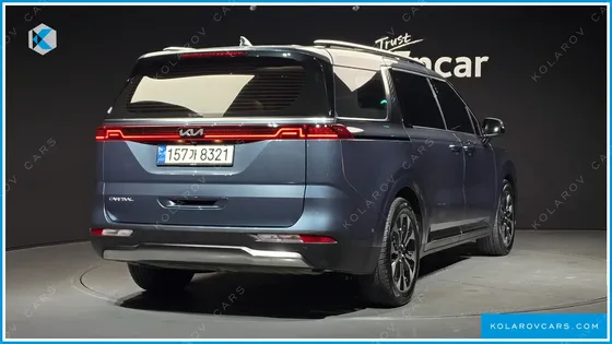 KIA CARNIVAL 9-SEATER SIGNATURE