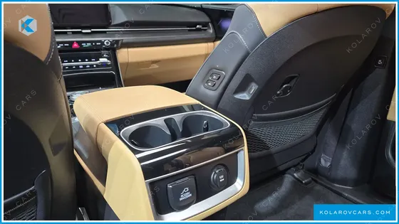 KIA CARNIVAL 9-SEATER SIGNATURE