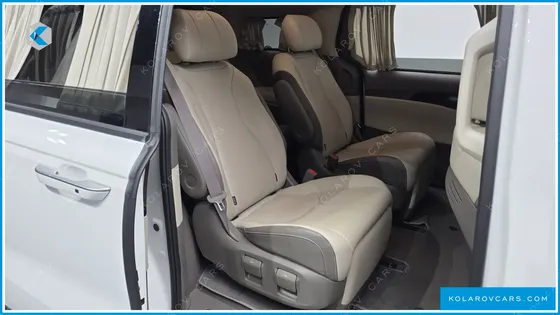 KIA CARNIVAL GASOLINE 7-SEATER HI-LIMOUSINE
