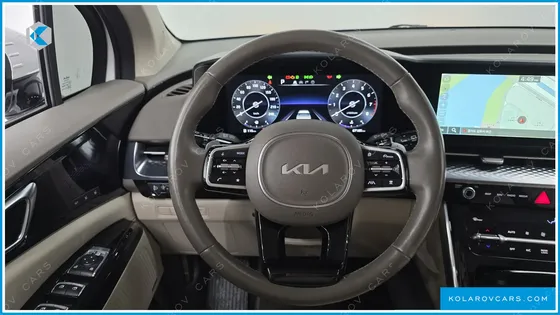 KIA CARNIVAL GASOLINE 7-SEATER HI-LIMOUSINE