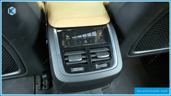 VOLVO XC60 B6 INSCIRTION