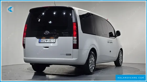 HYUNDAI STARIA CARGO 5-SEATER