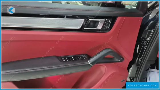 PORSCHE CAYENNE 3.0 E-HYBRID PLATINUM EDITION