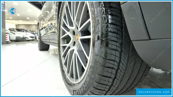 PORSCHE CAYENNE 3.0 E-HYBRID PLATINUM EDITION