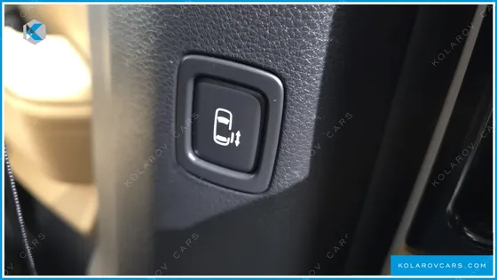 KIA CARNIVAL 7-SEATER SIGNATURE