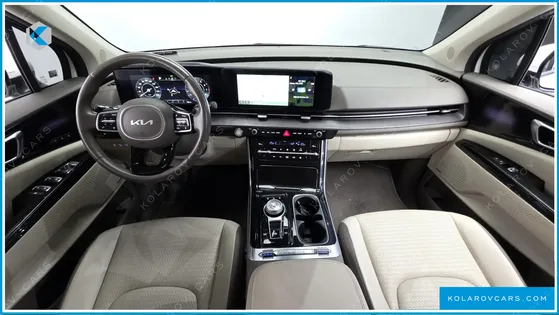 KIA CARNIVAL GASOLINE 7-SEATER SIGNATURE