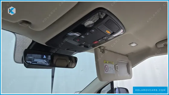 KIA CARNIVAL GASOLINE 9-SEATER HI-LIMOUSINE