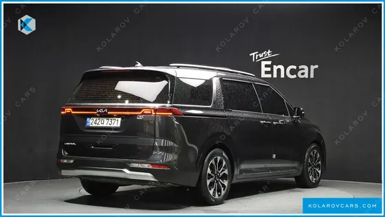 KIA CARNIVAL 7-SEATER SIGNATURE