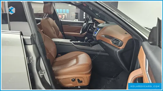 MASERATI LEVANTE 3.0 AWD PREMIUM