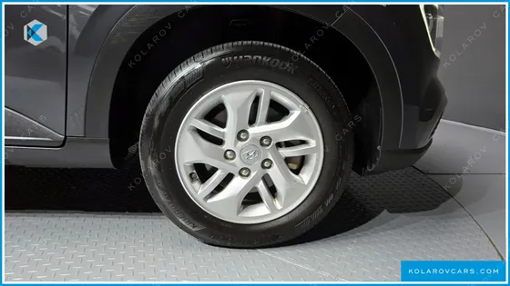 HYUNDAI VENUE 1.6 MODERN
