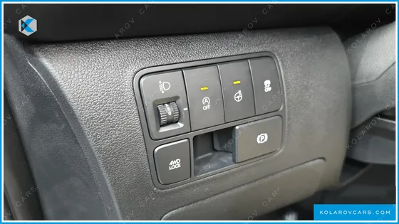 HYUNDAI STARIA 4WD TOURER 9-SEATER