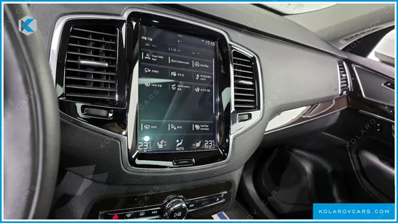 VOLVO XC90 D5 MOMENTUM