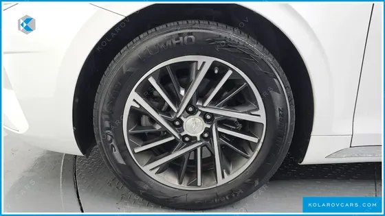 HYUNDAI GRANDEUR 3.0 LPI RENT CAR